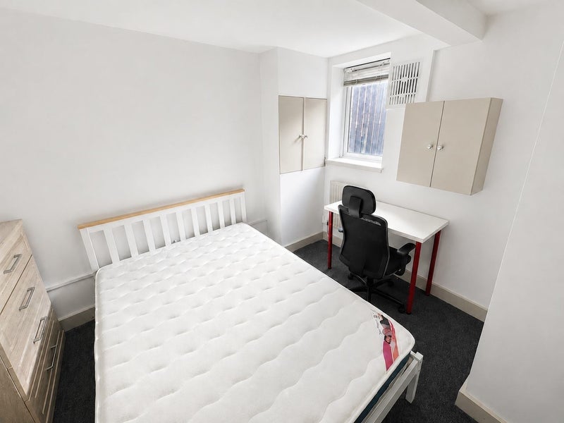 Room Village Terrace in Leeds