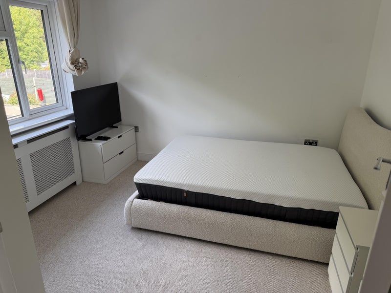 Room Alpha Road in Greater London