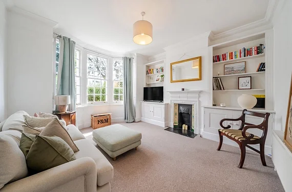 Flat Aldrich Terrace in Greater London