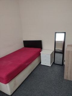 Room Station Street West in Coventry