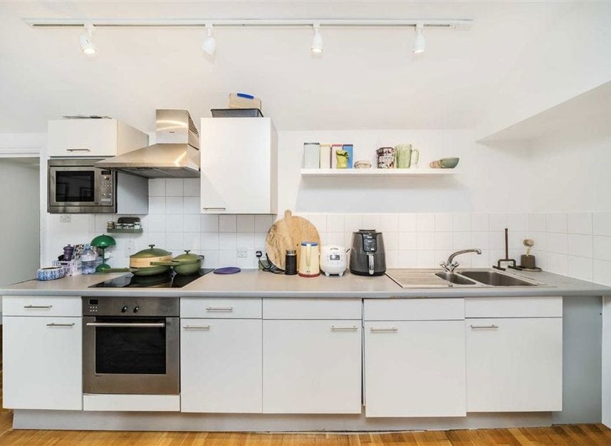 Flat Charlotte Street in Greater London