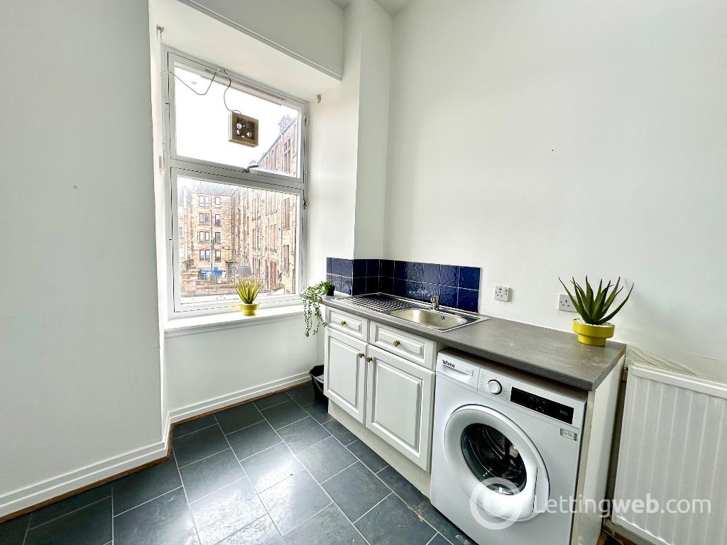 Flat Dowanhill Street in Glasgow