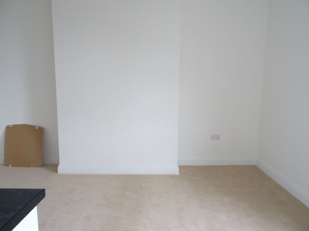 Flat Midland Road in Bedford