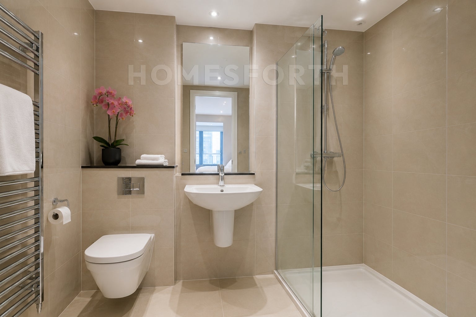 Flat Lansdowne Road in Greater London