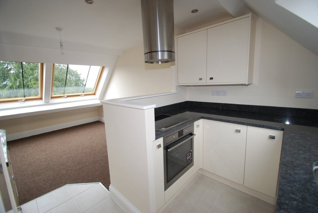 Flat Albert Road North in Malvern Hills