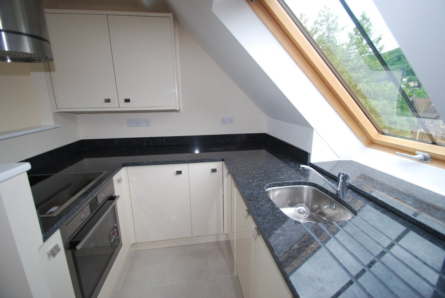 Flat Albert Road North in Malvern Hills