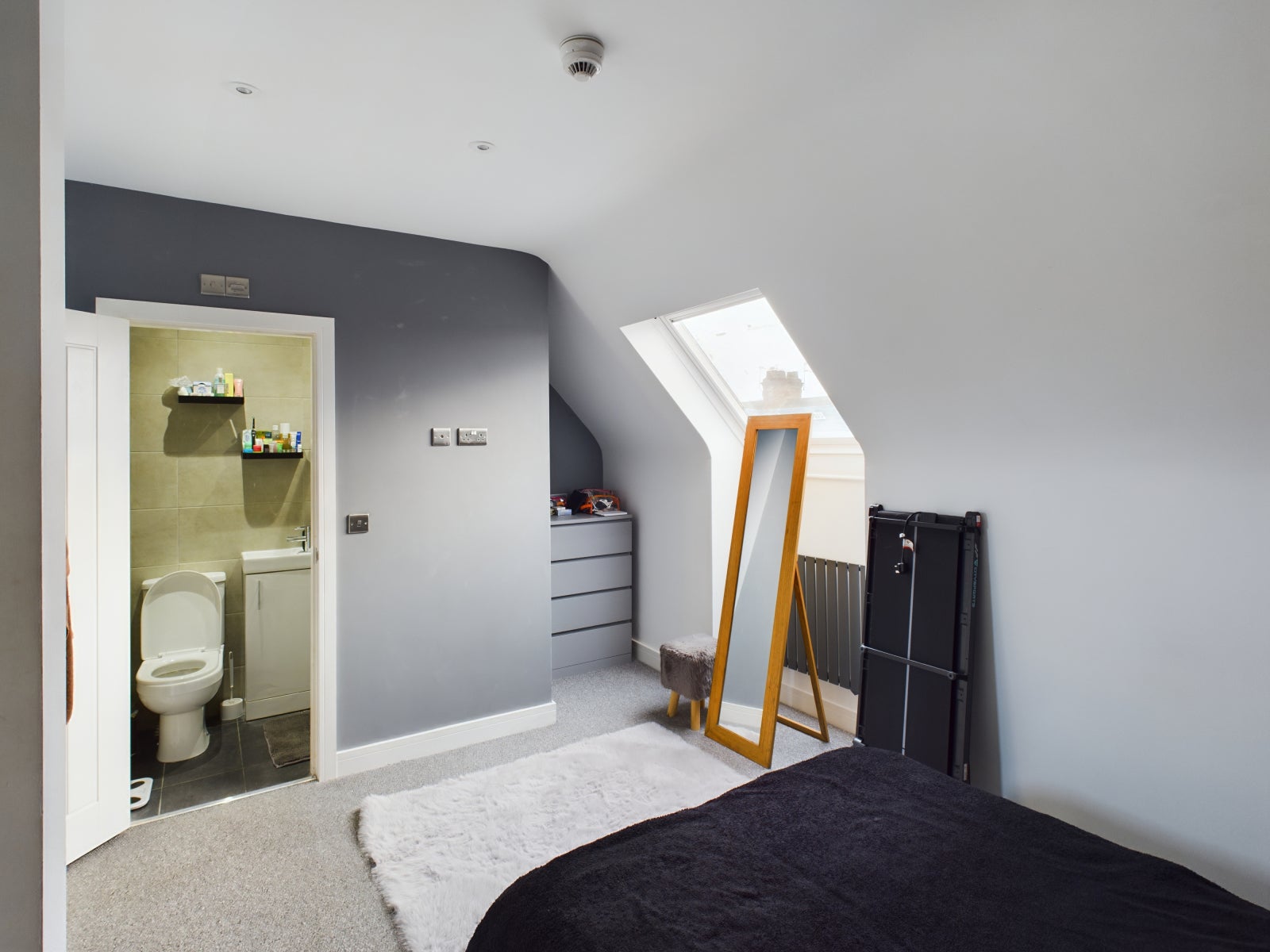 Room Park Grove in Hull