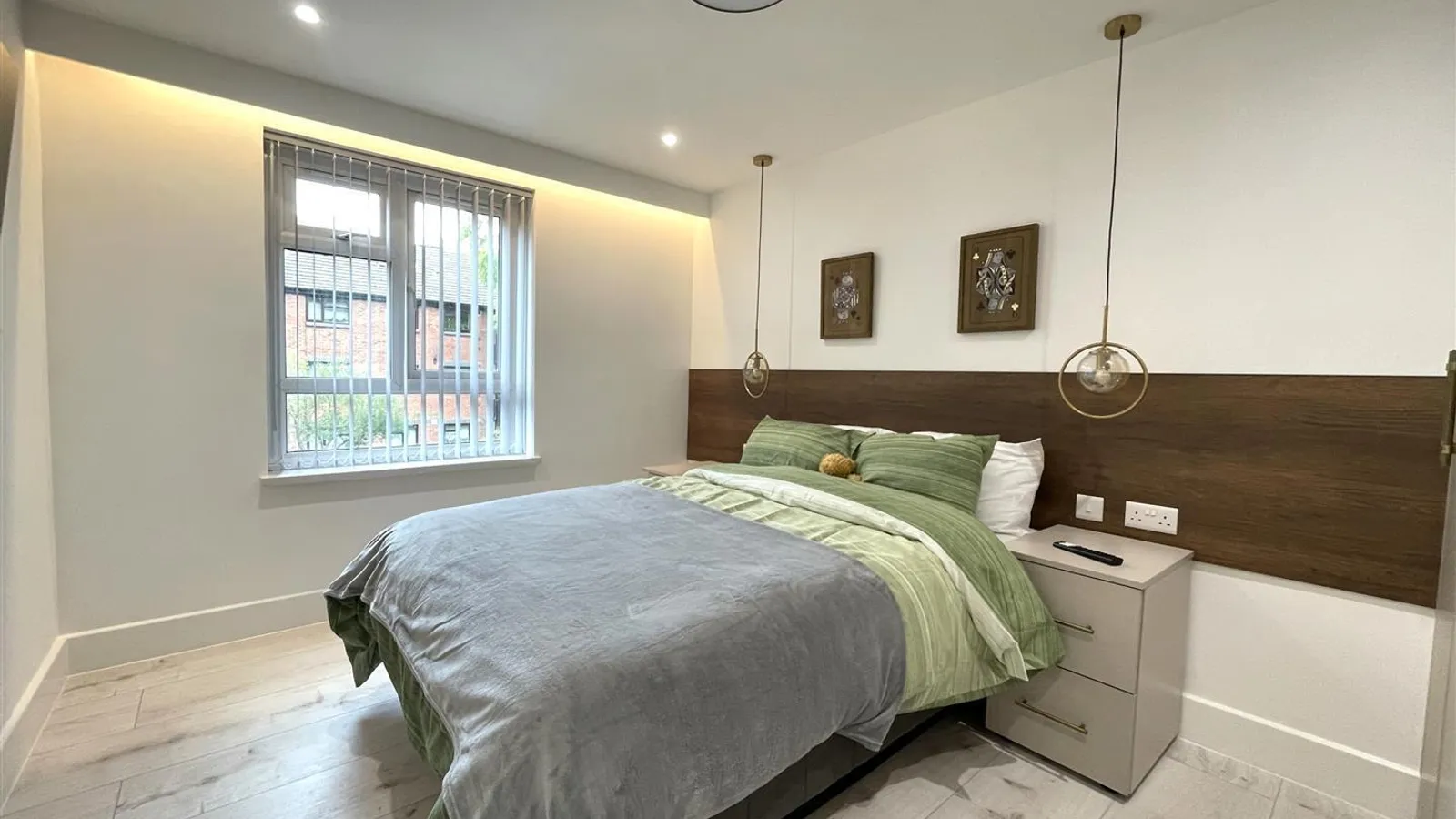 Flat Buckingham Close in Greater London