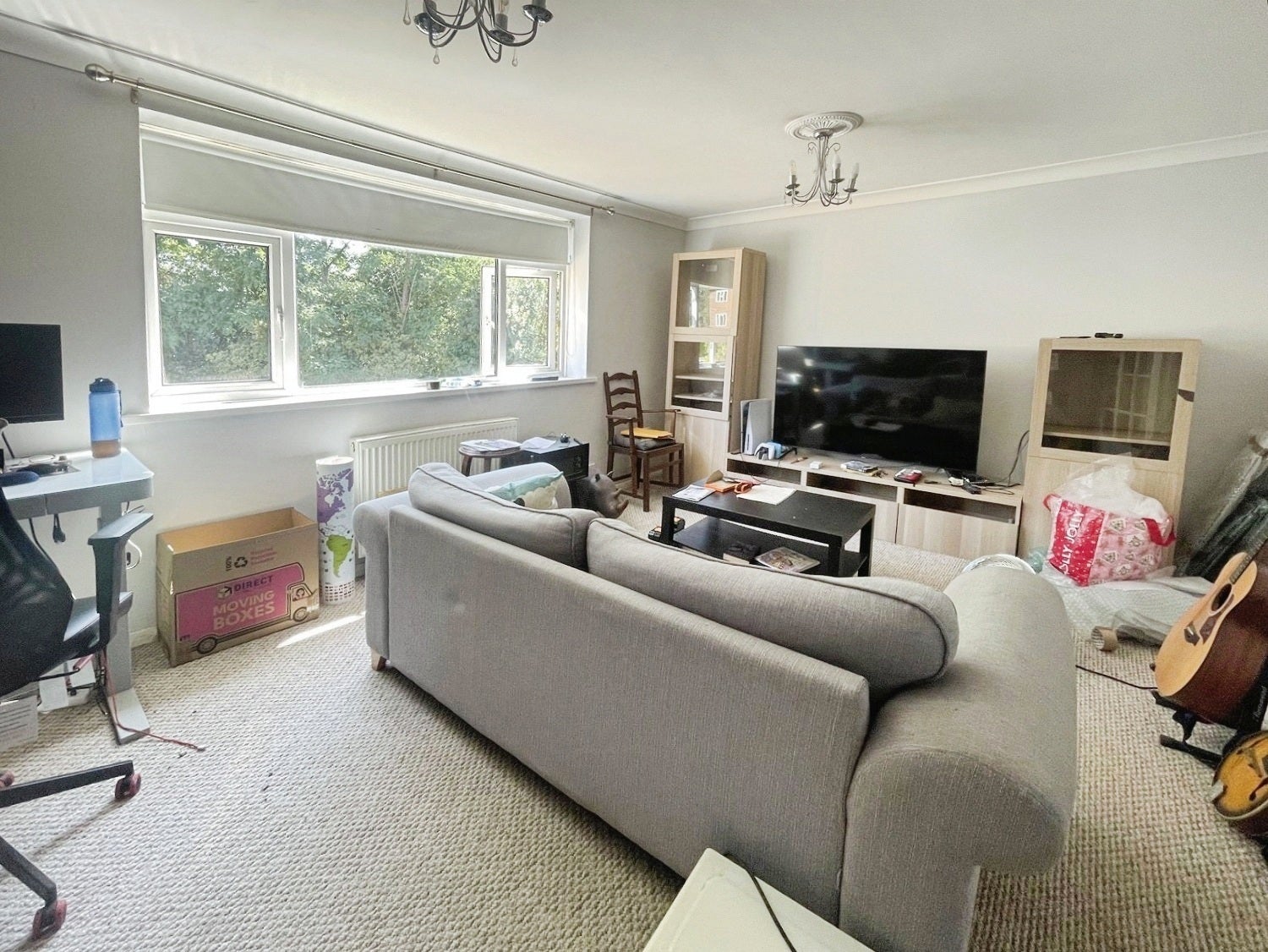 Flat Trotsworth Court in Borough of Runnymede