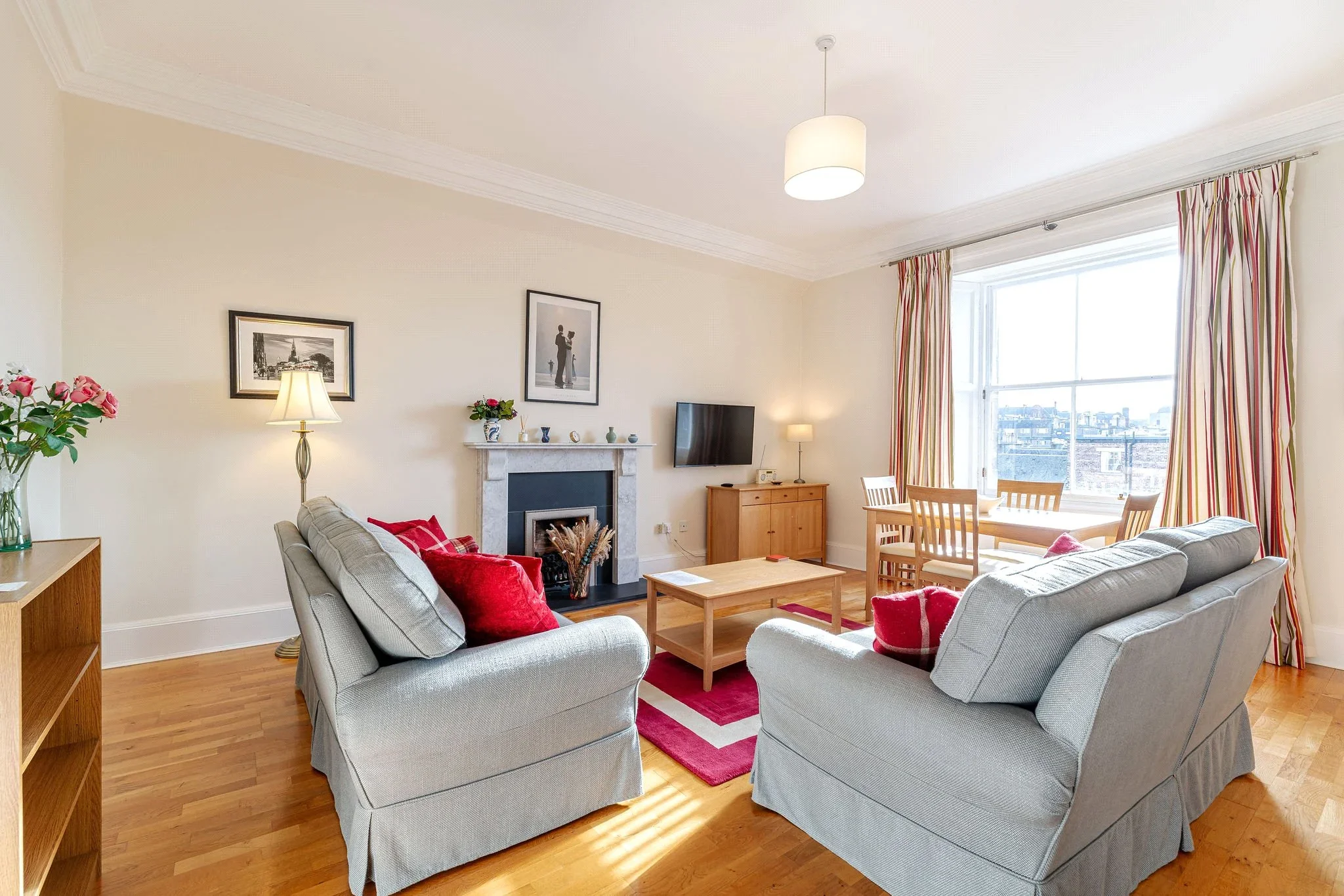 Flat Drumsheugh Gardens in City of Edinburgh