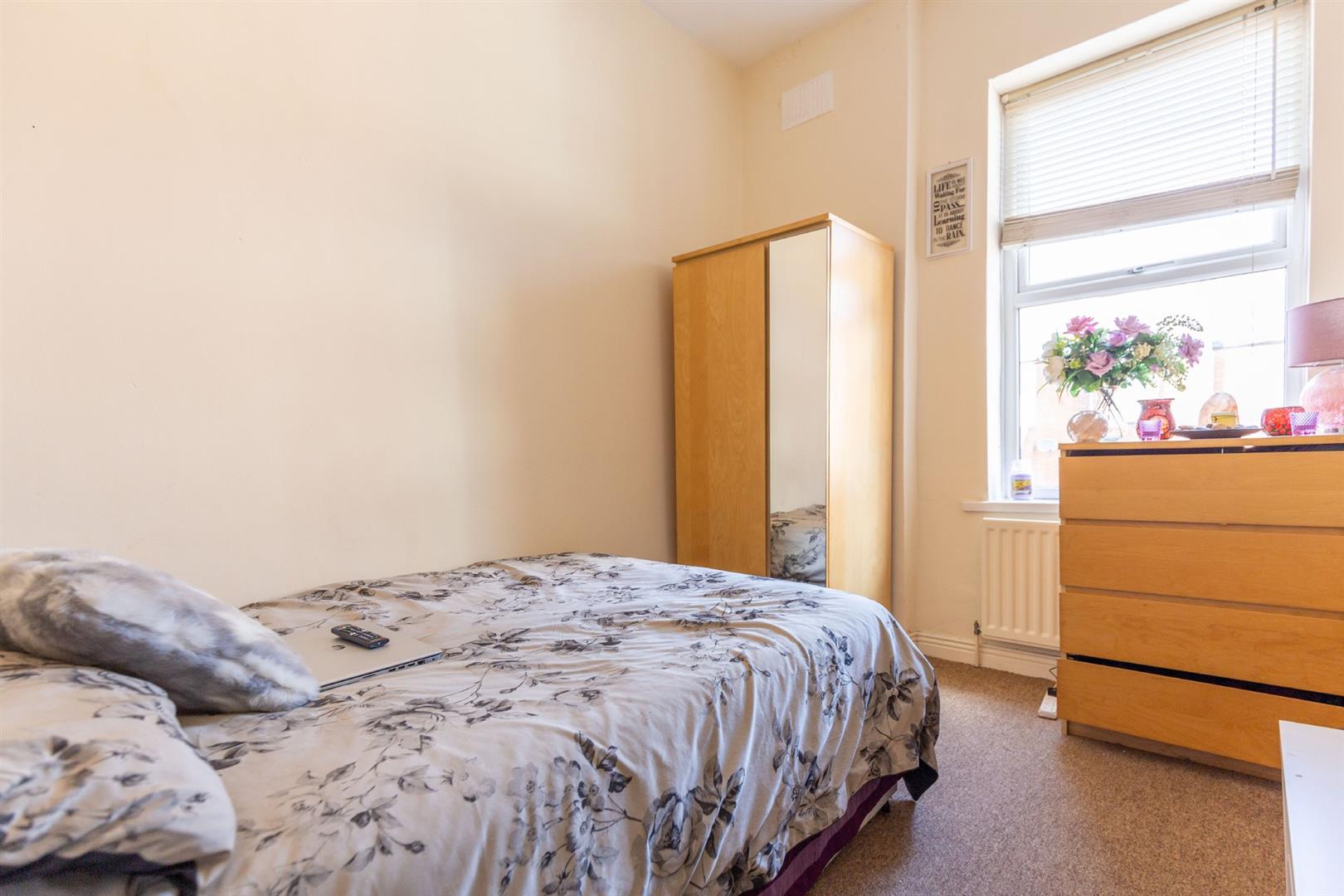 Flat Warton Terrace in Newcastle upon Tyne