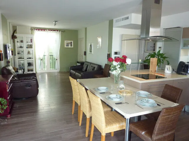 Chambre Rue Edmond Rostand à Port-la-Nouvelle