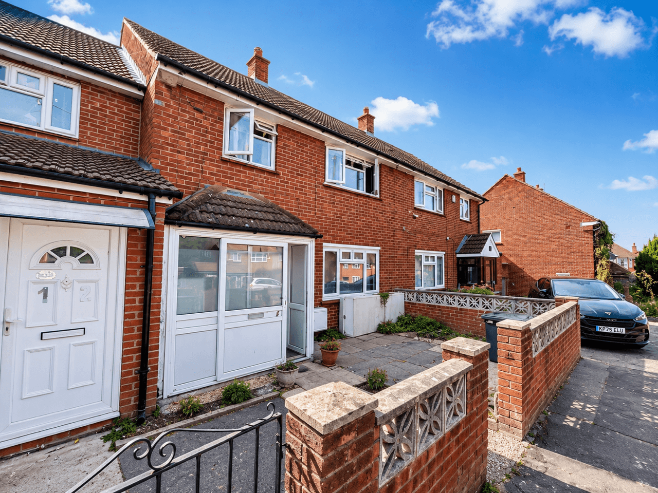 House Alwyn Close in London