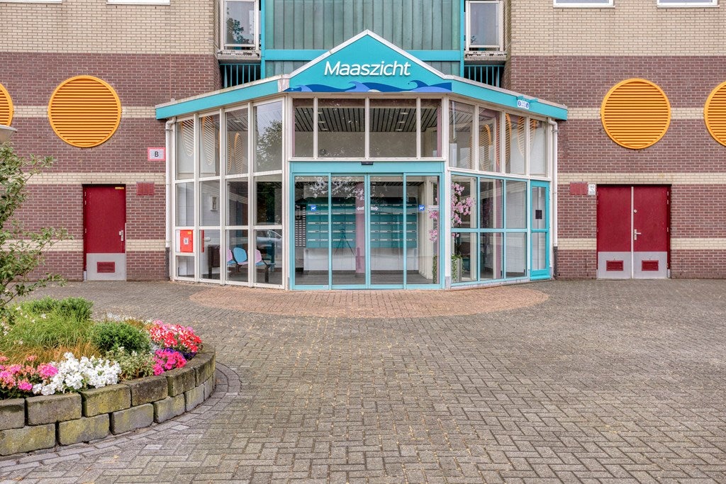 Appartement te koop: Maasboulevard 145, Schiedam