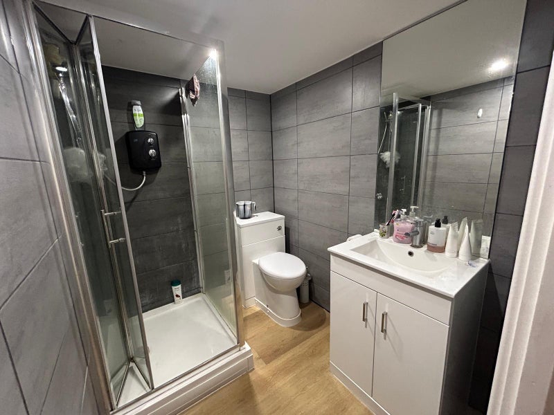 Room High Street in Sandwell