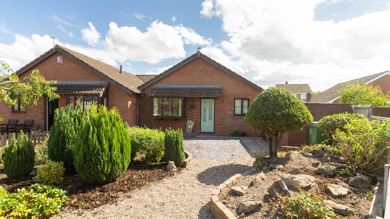 House Marne Close in Wem