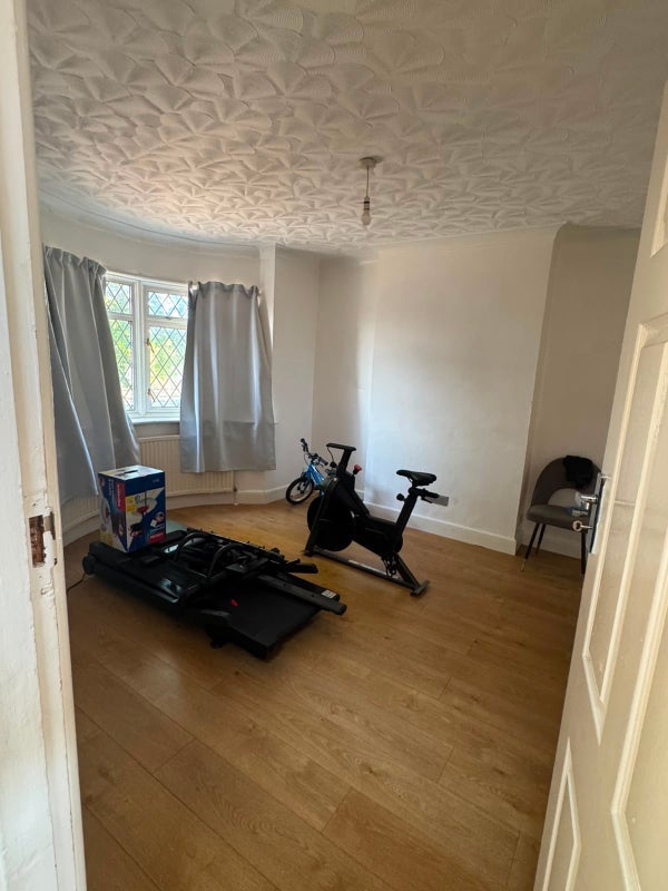 Room Wricklemarsh Road in Greater London