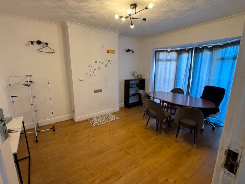 Room Wricklemarsh Road in Greater London