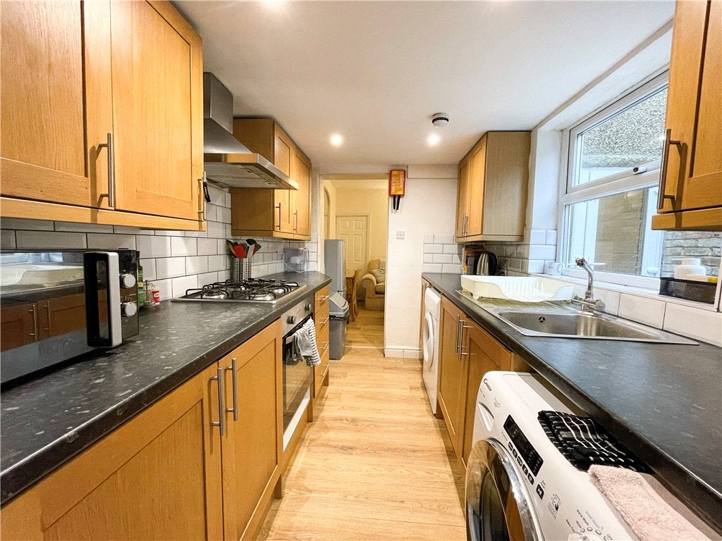 Flat Strode Street in Borough of Runnymede