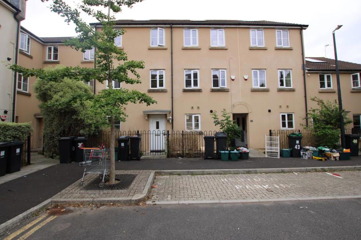 House Long Wood Meadows in Bristol