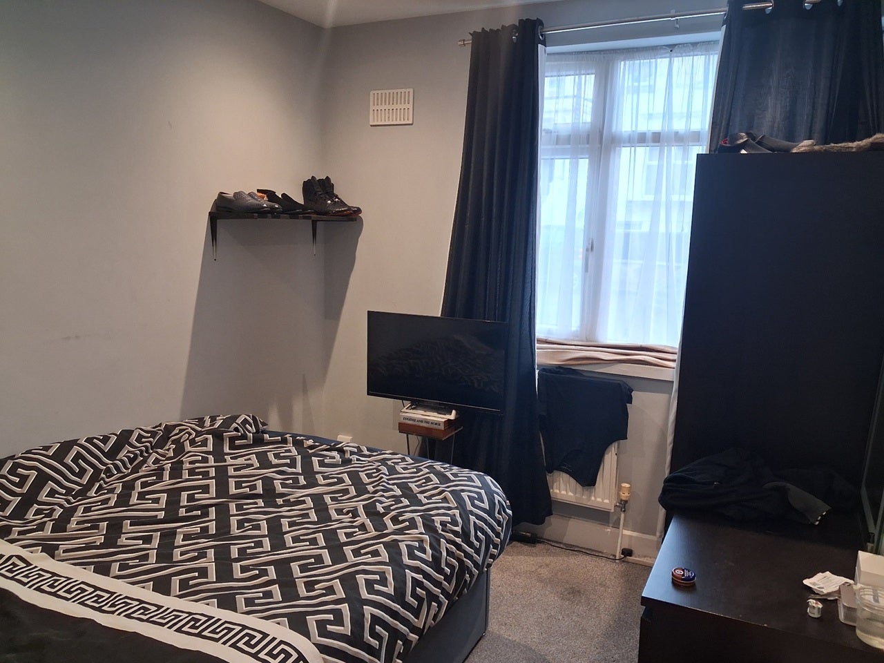 Flat Albert Road in Greater London