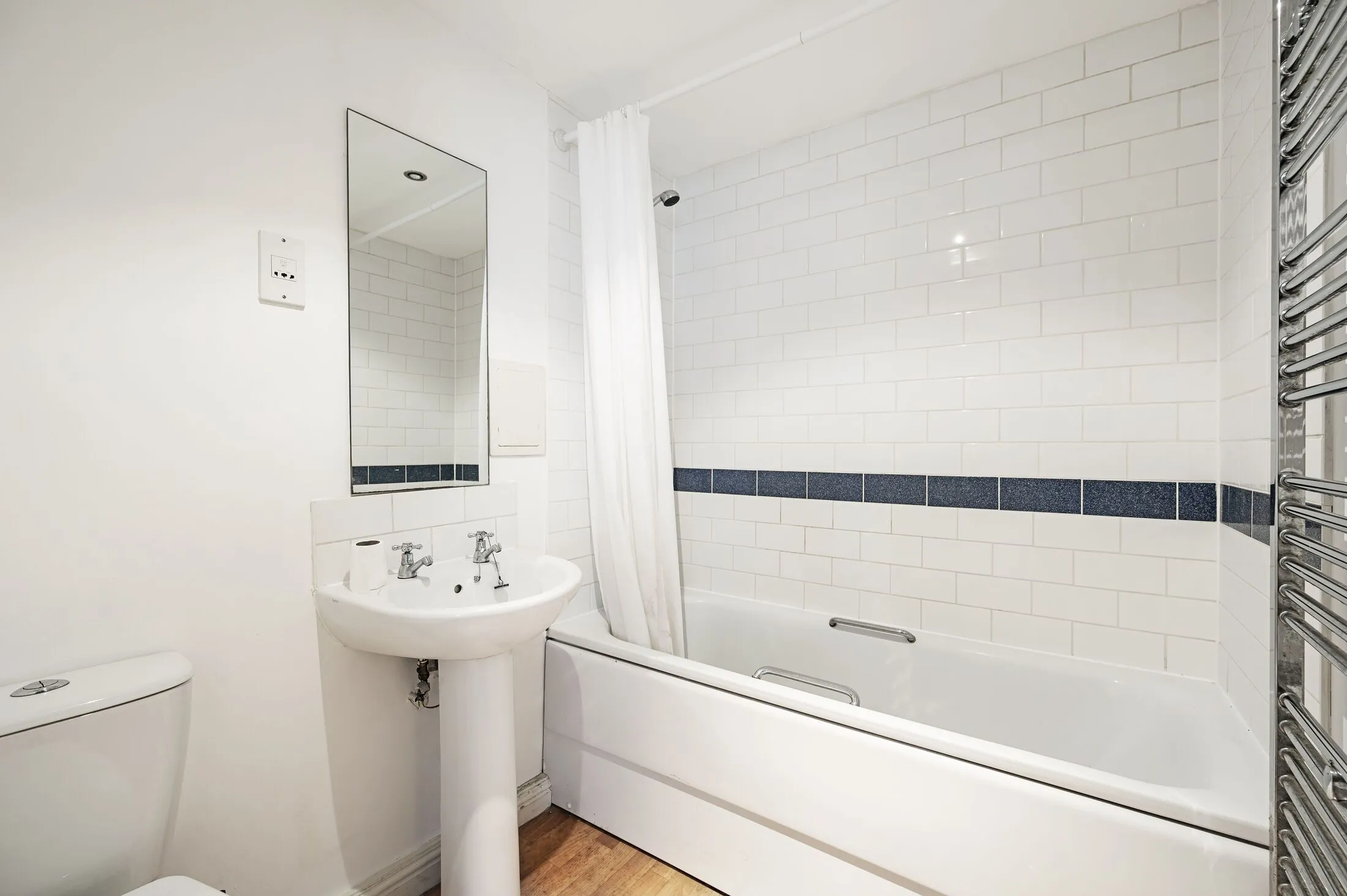 Flat Flint Close in Greater London