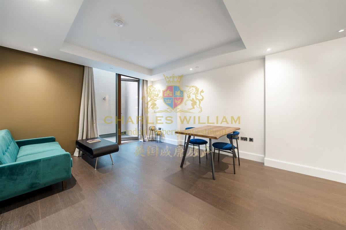 Flat Warwick Lane in Greater London