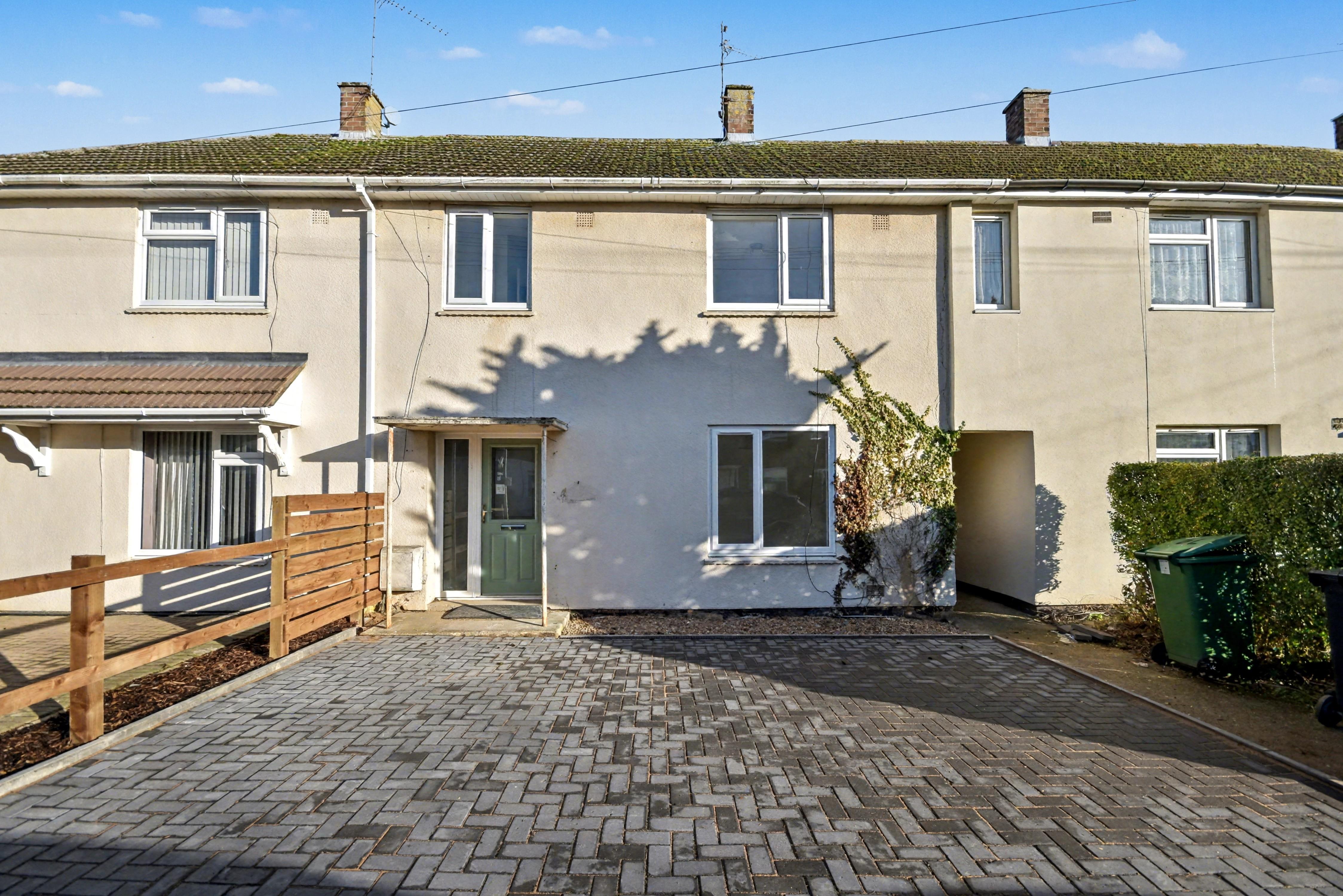 House Ashley Avenue in Corby