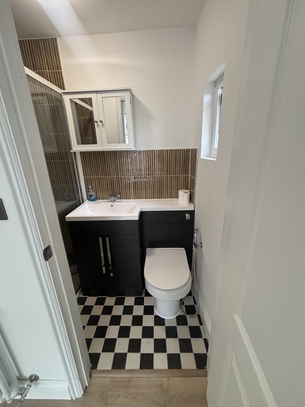 Room Crofton Road in Greater London