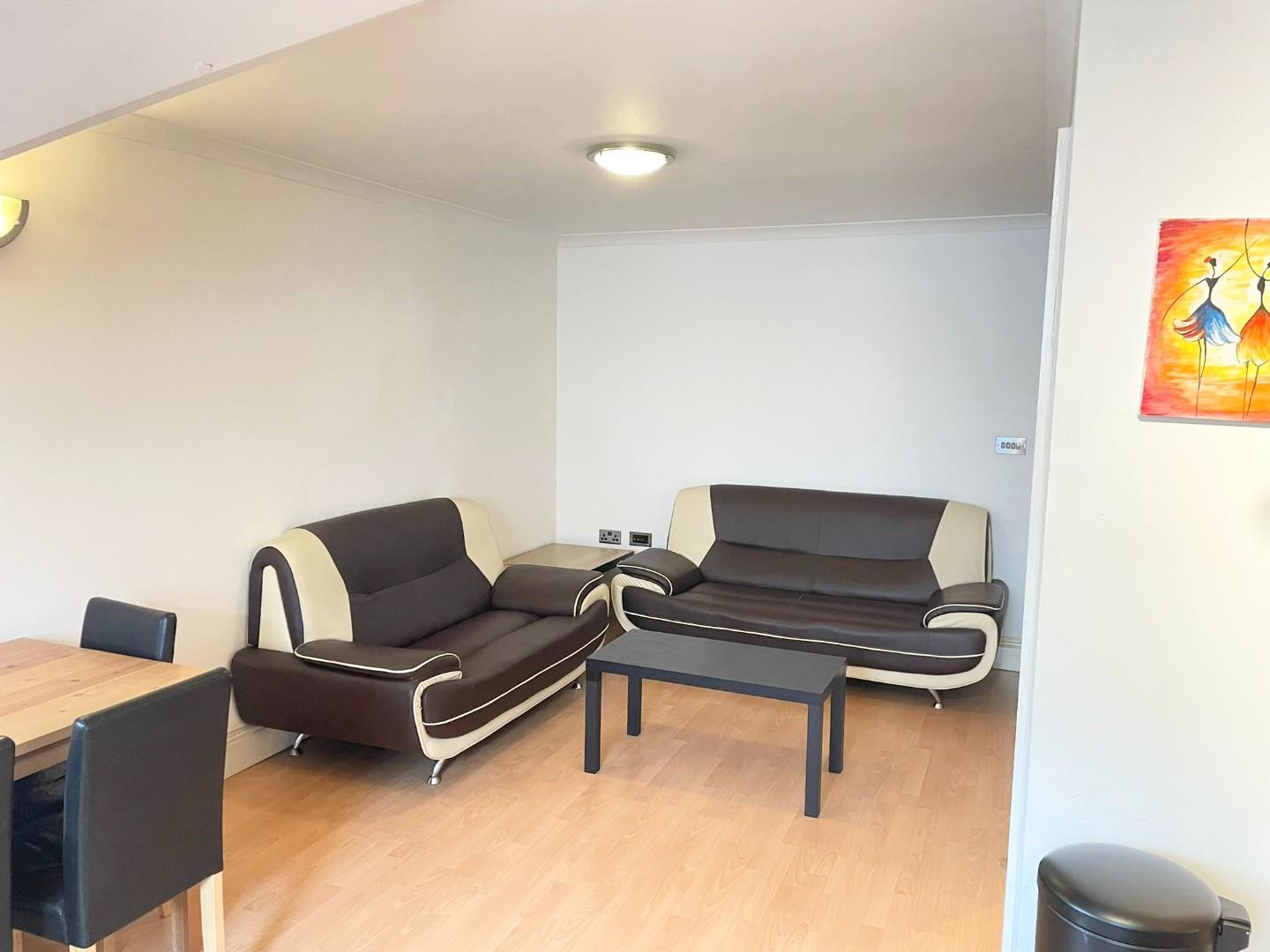 Flat Lampton Road in Greater London