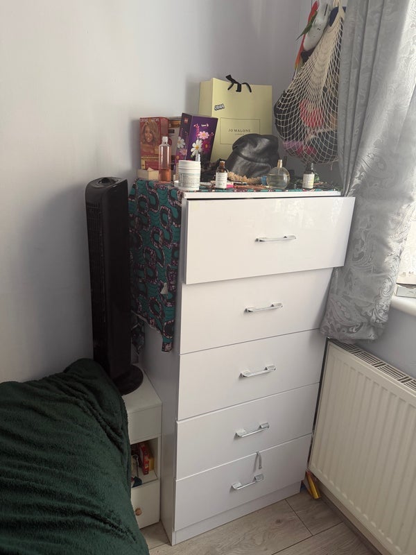 Room Wightman Road in Greater London