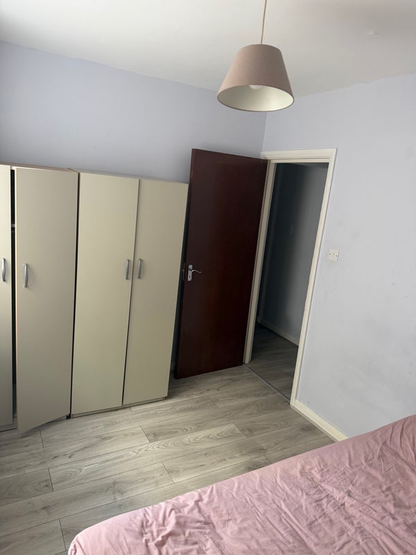 Room Wightman Road in Greater London