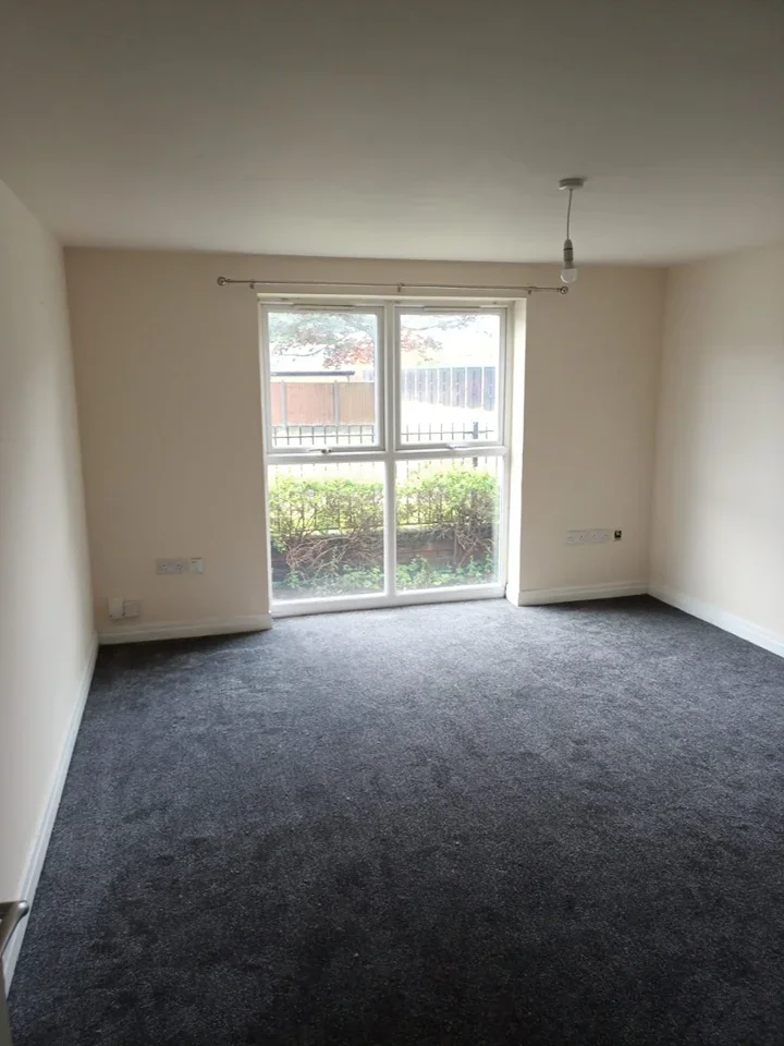 Flat Whalley Road in Middleton