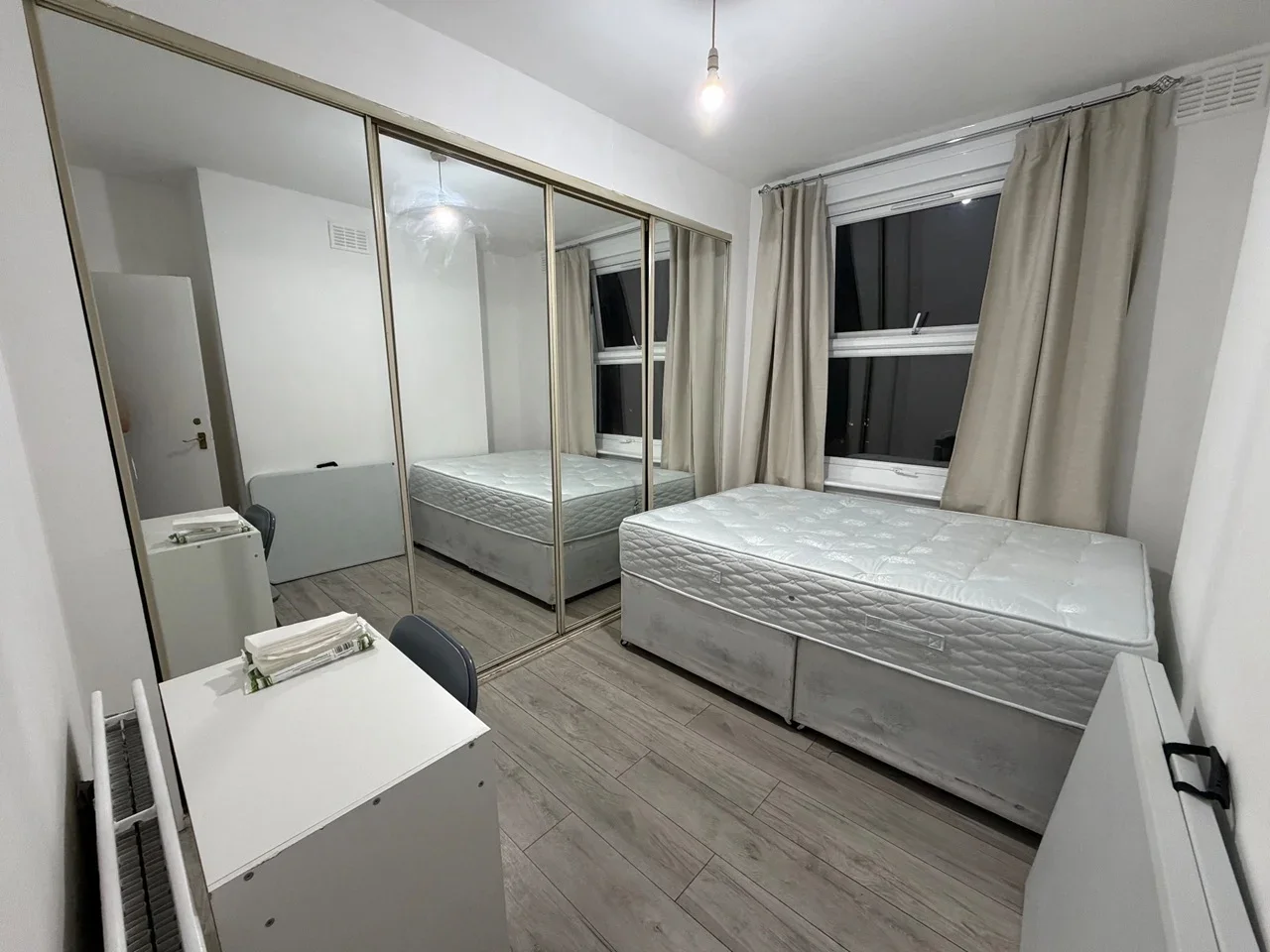 Room Merrow Street in Greater London