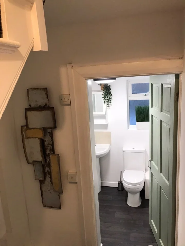 Room Blackboy Road in Exeter