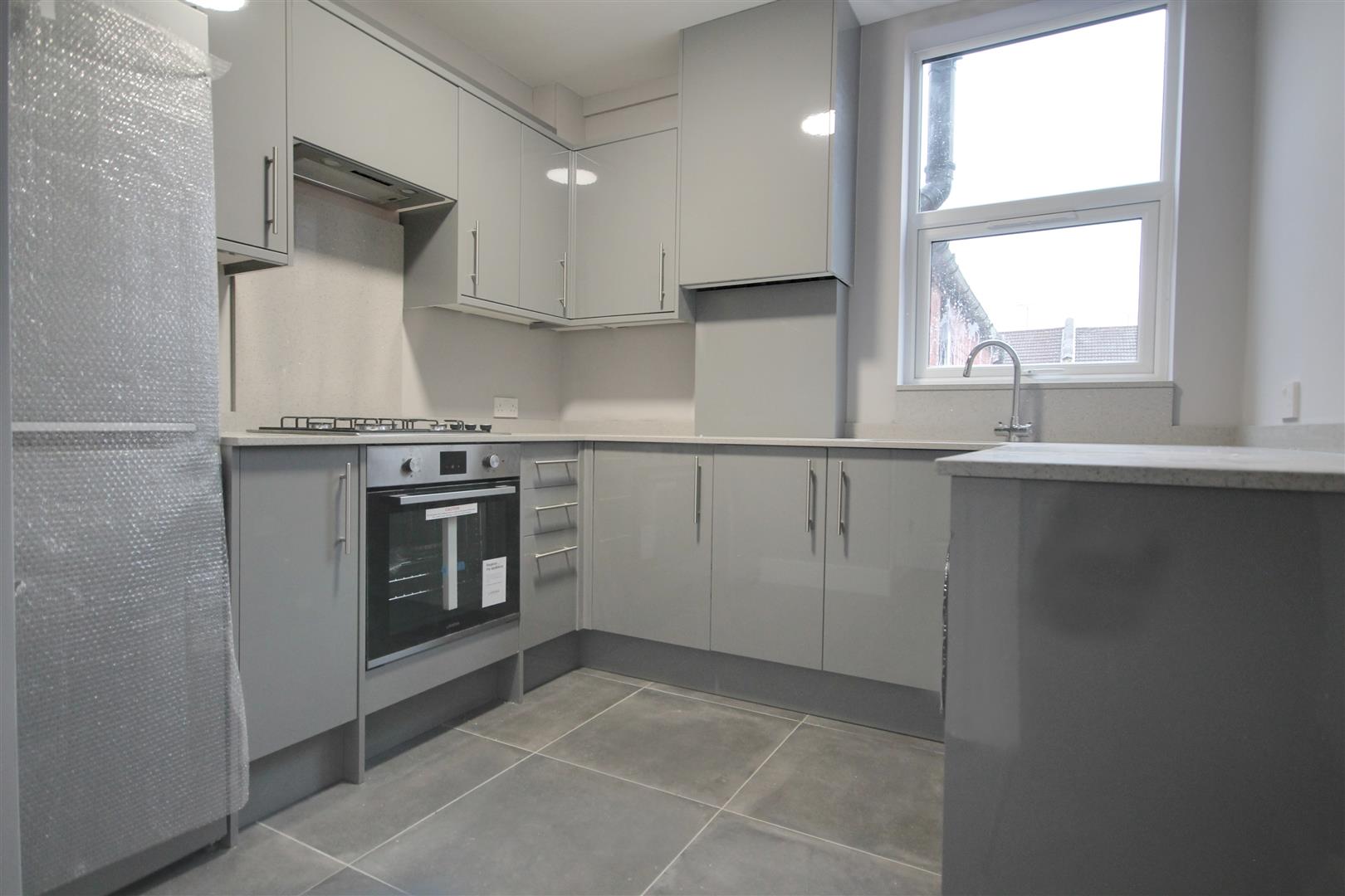 Room Sandringham Road in Greater London