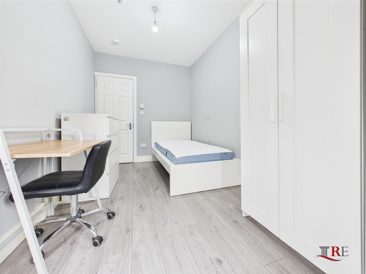 Room Sandringham Road in Greater London