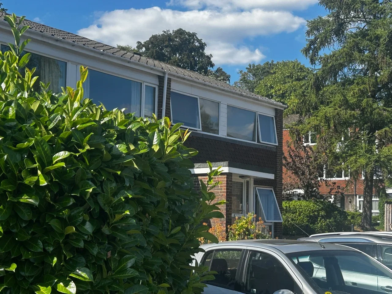 House Sheldon Close in Reigate and Banstead
