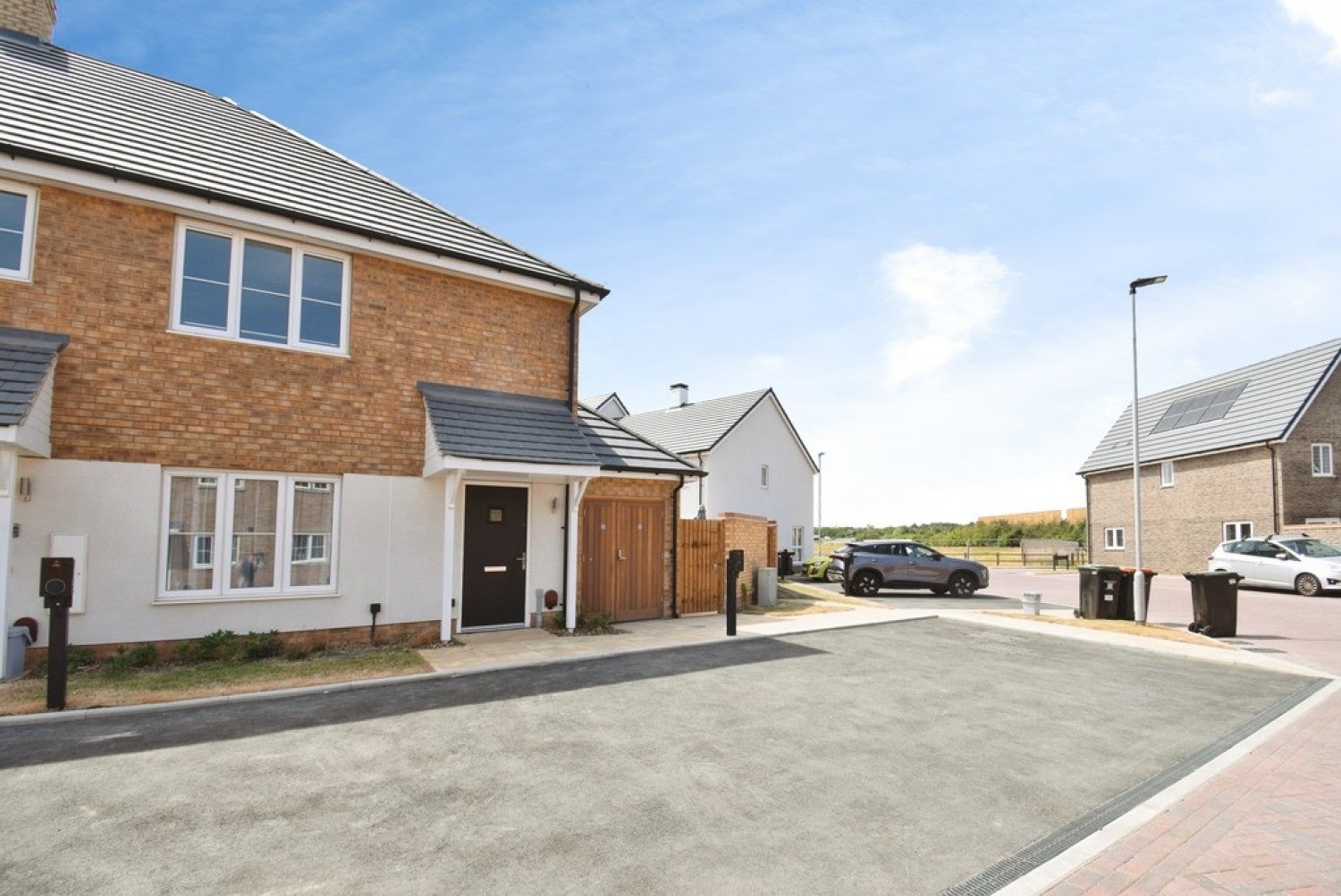 Flat Barley Road in Finchampstead
