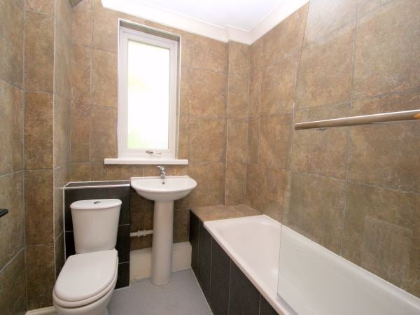 Room Clarence Road in Windsor