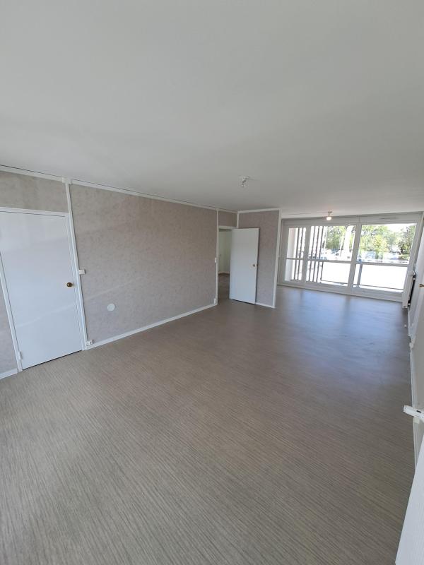 Flat Rue de Tambour in Reims