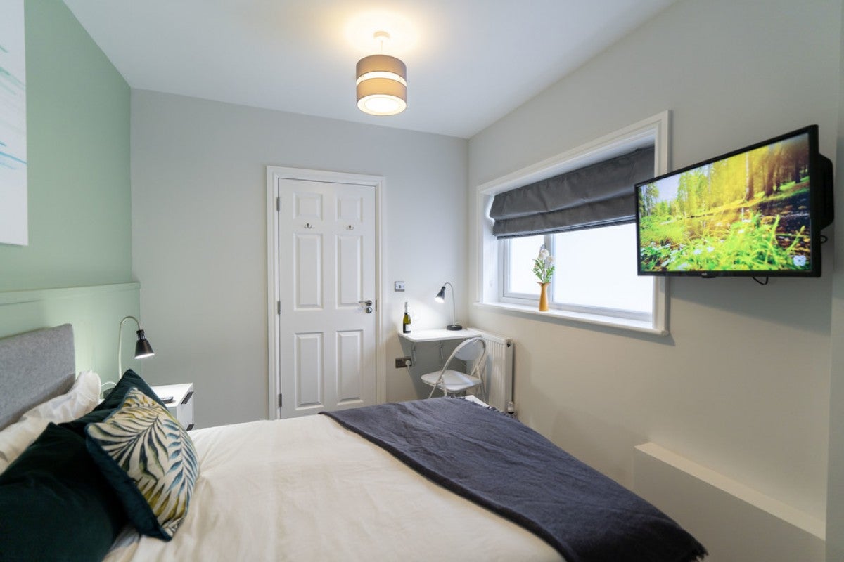 Room Ormsby Street in Reading