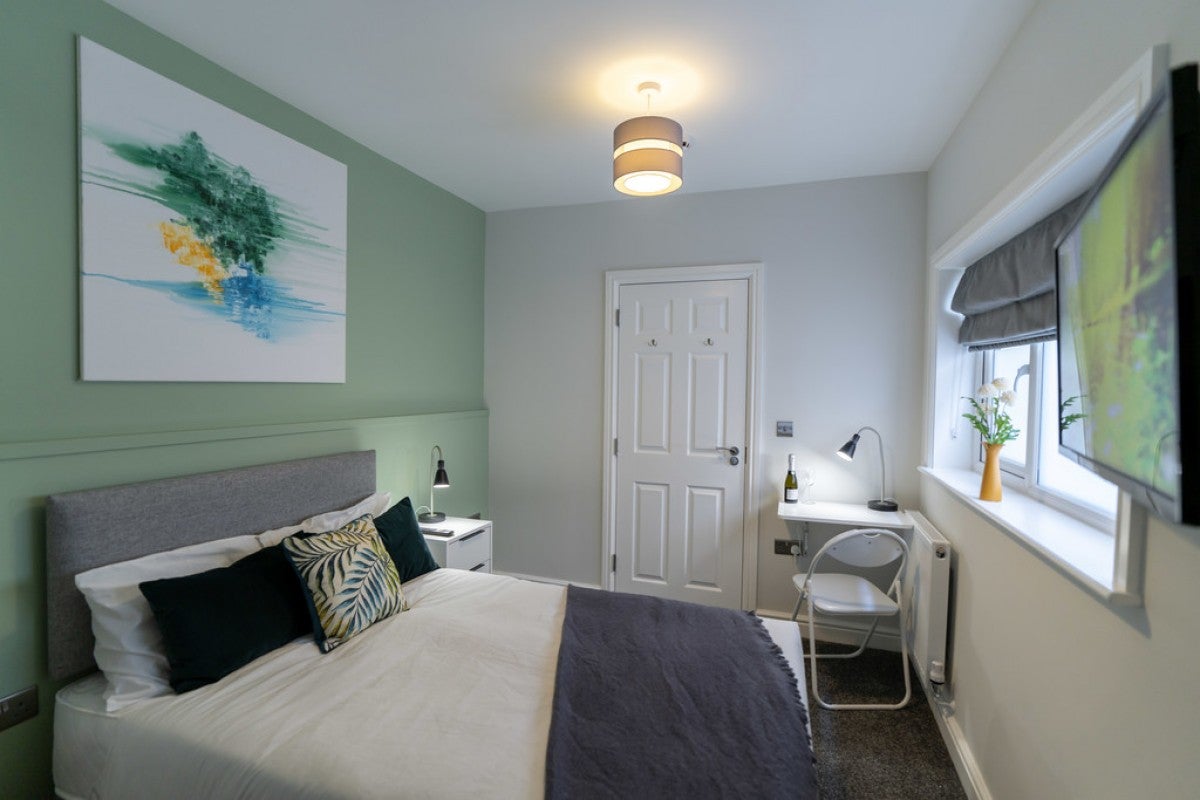 Room Ormsby Street in Reading