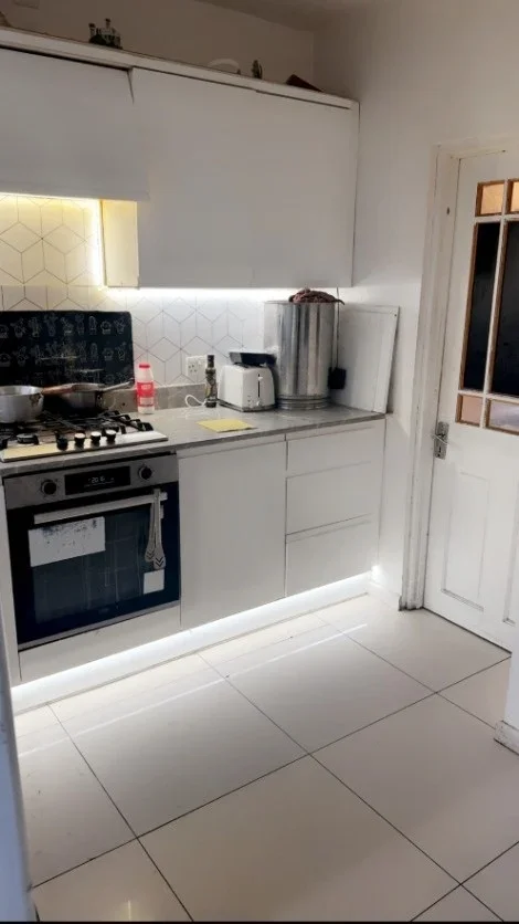 Room Wembley Way in Greater London