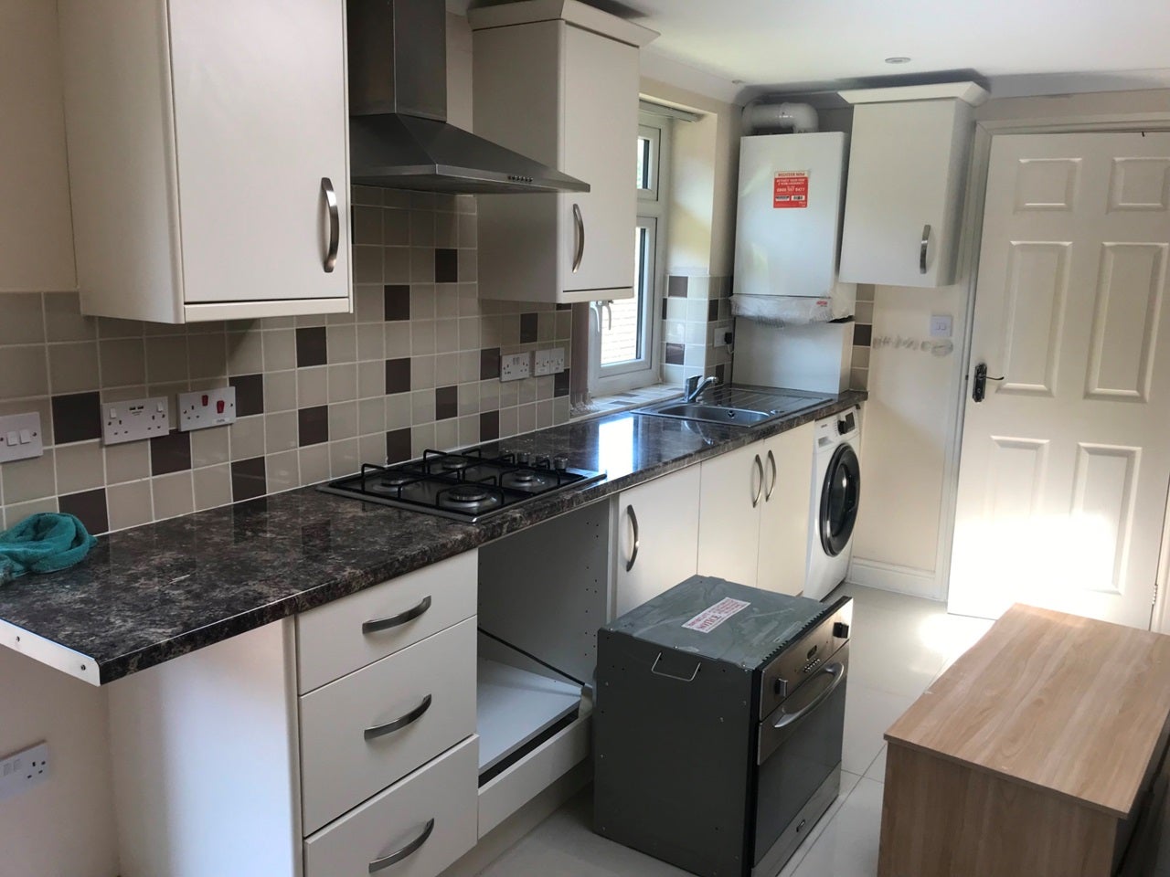 Flat Great South West Road in Greater London
