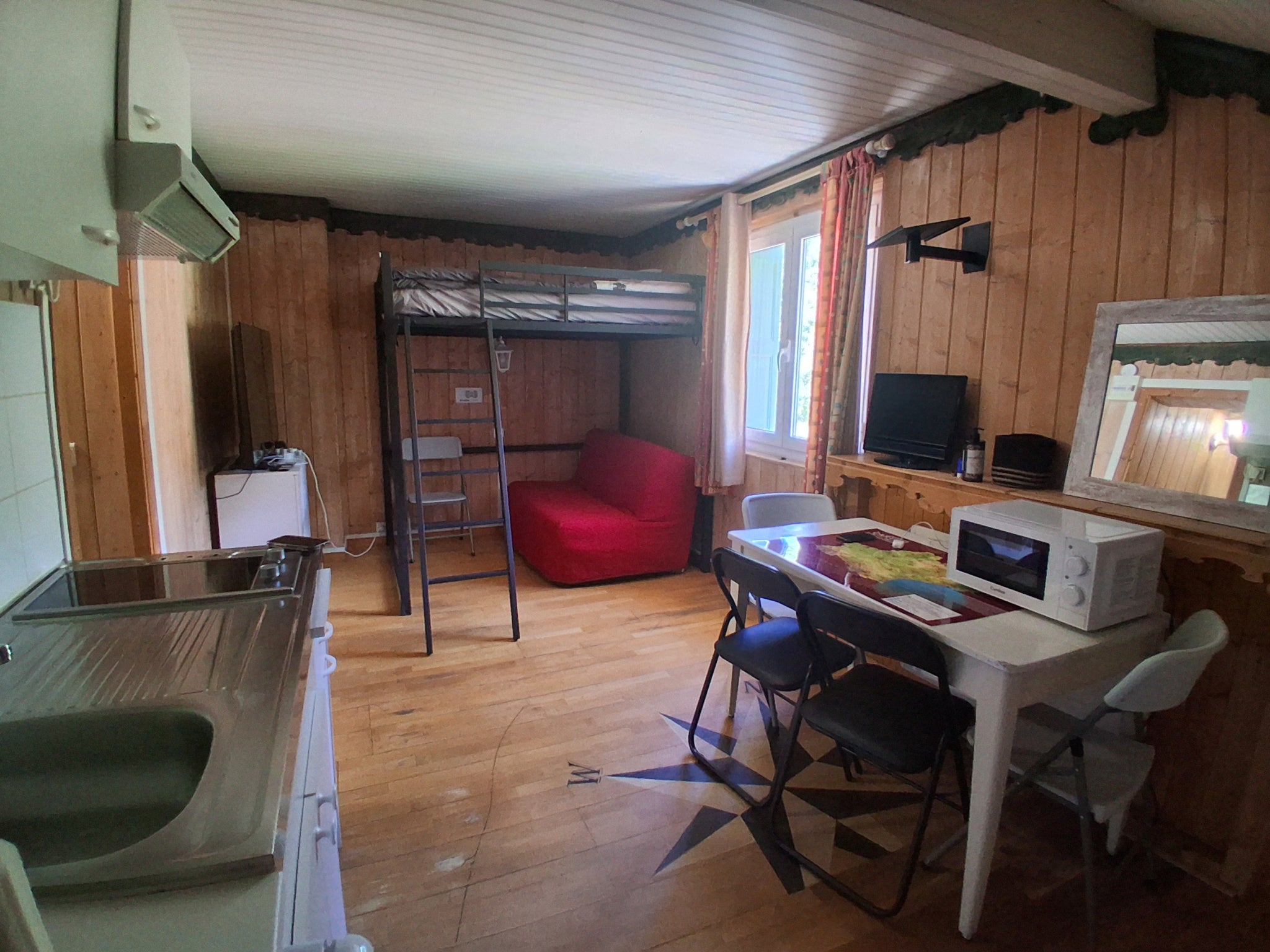 Flat Rue des Saules in Font-Romeu-Odeillo-Via