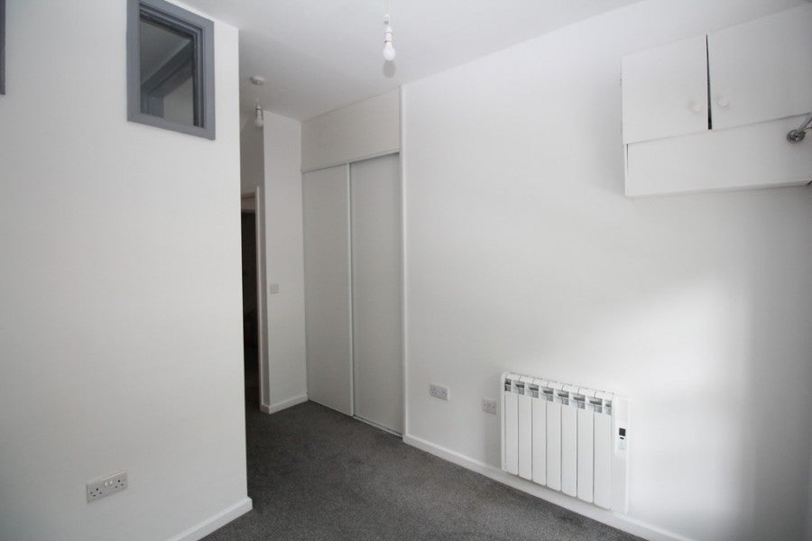 Flat New Road in Chippenham