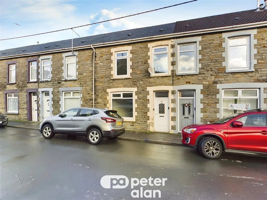 House Cynon Street in Godreaman