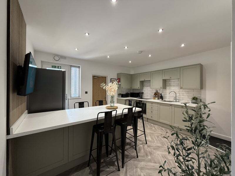 Room Lawford Road in Rugby