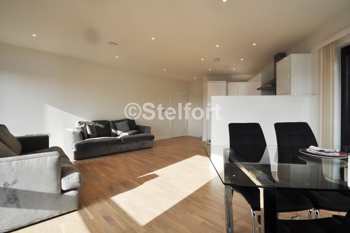 Flat Tufnell Park Road in Greater London